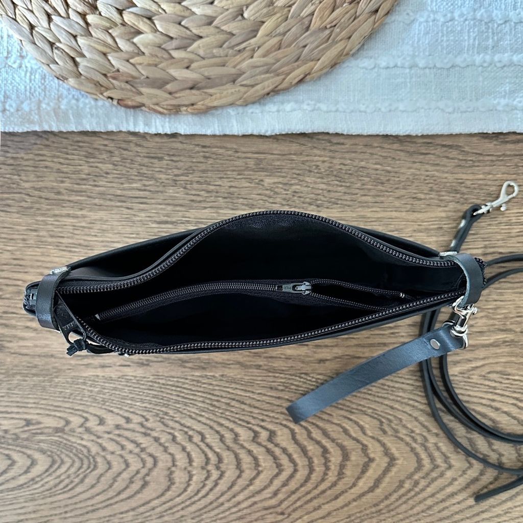 Oberon Design Leather Women&#39;s Crossbody Convertible Wristlet Handbag, Interior