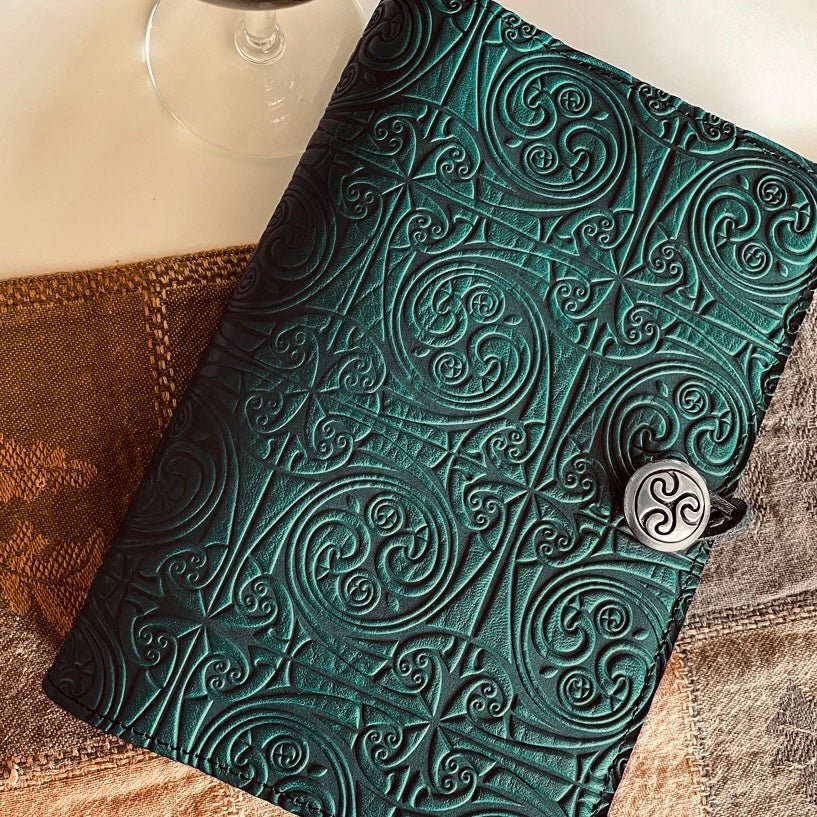 Triskelion knot | Oberon Design