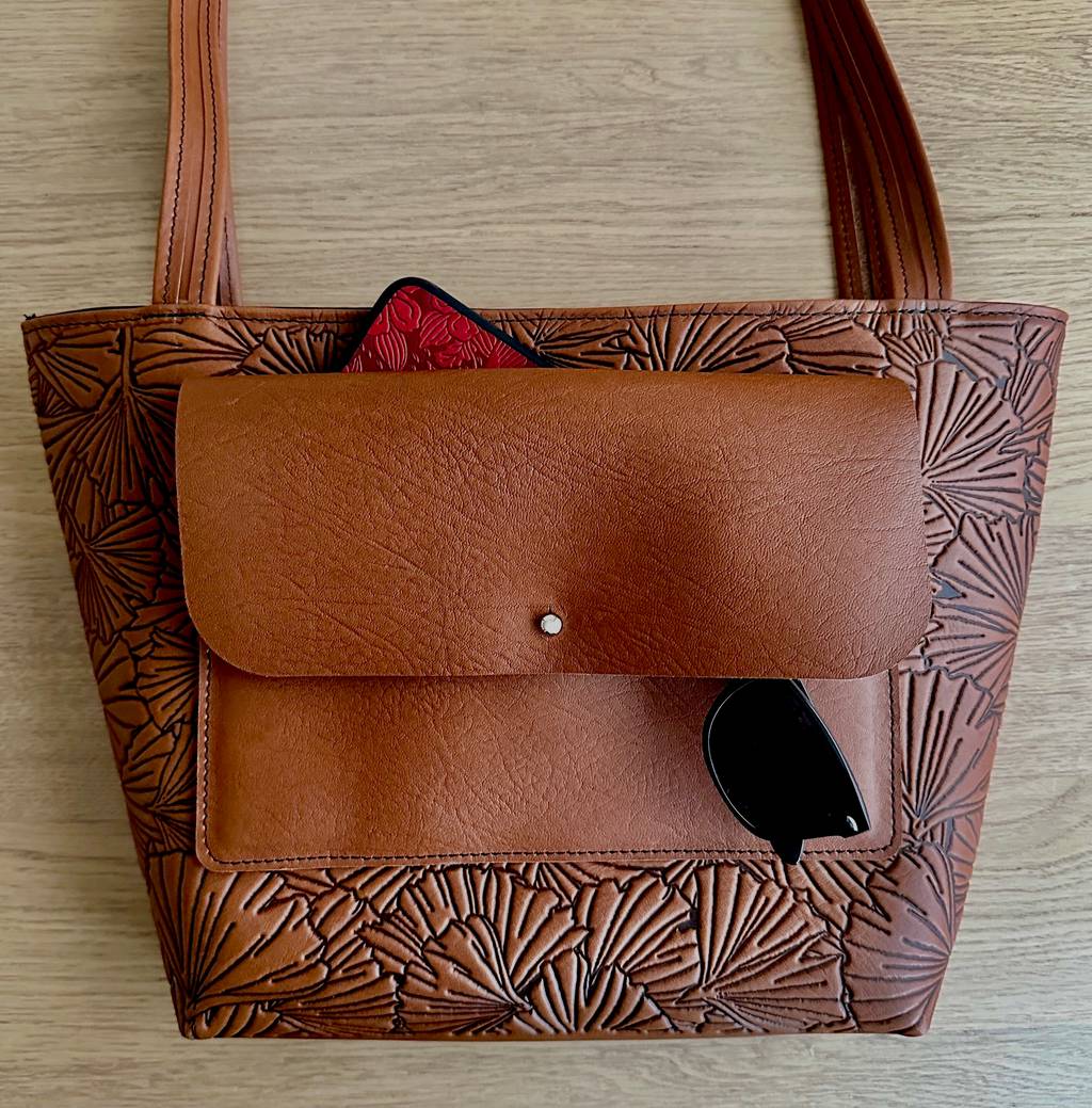 Leather Handbag, The Classic Tote, Ginkgo, Back View of Pocket With Essentials