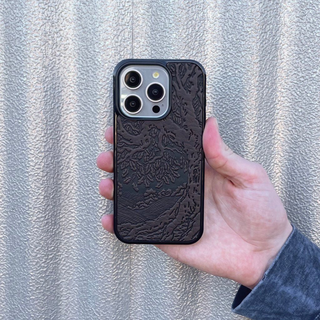 Oberon Design Genuine Leather iPhone Case, Hand-Crafted, Tree of Life iPhone 16 PRO / Saddle Oberon Design Genuine Leather iPhone Case, Hand-Crafted, Tree of Life iPhone 16 PRO / Saddle