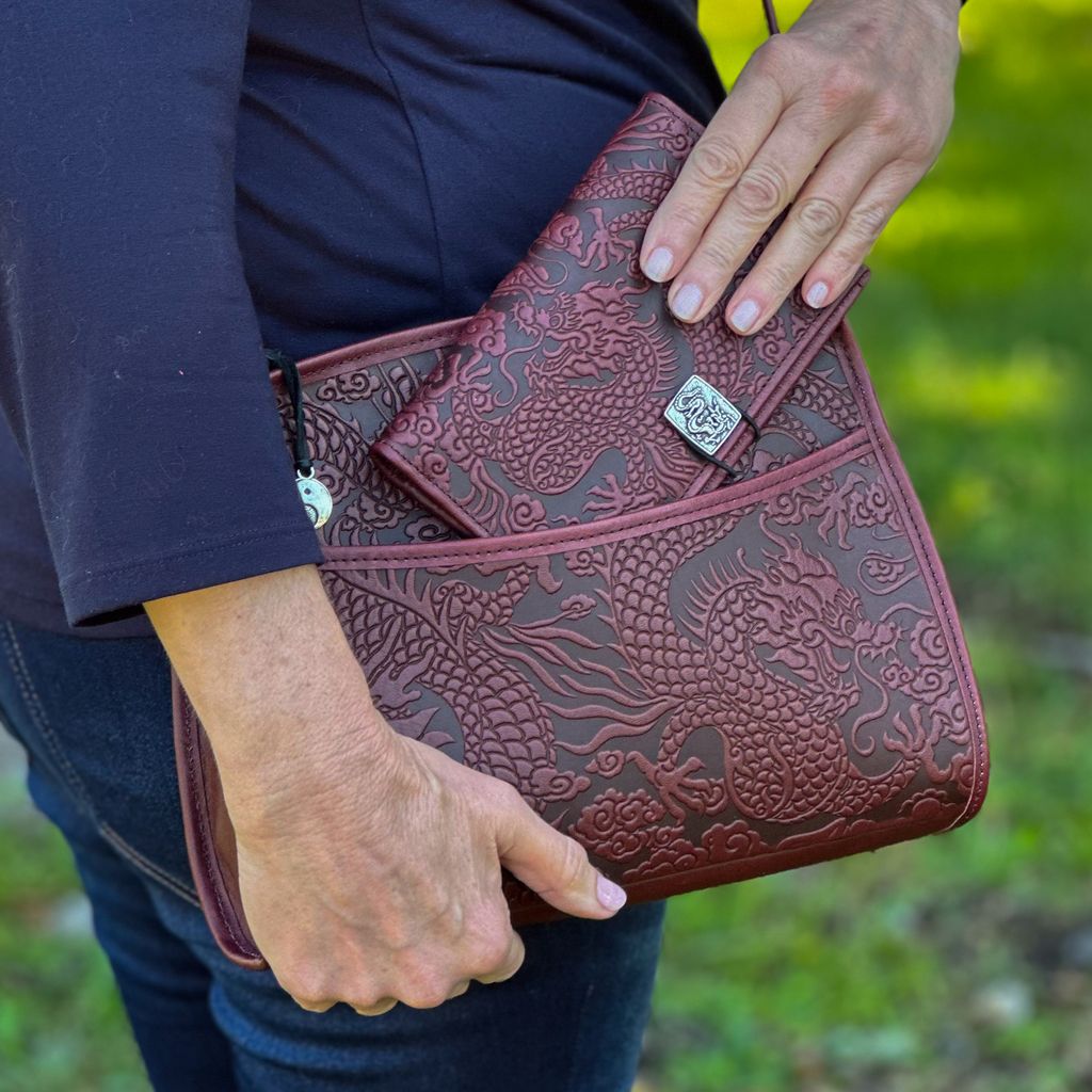 Oberon Design Leather Women&#39;s Handbag, Cloud Dragon Retro Crossbody, with Wallet, Model