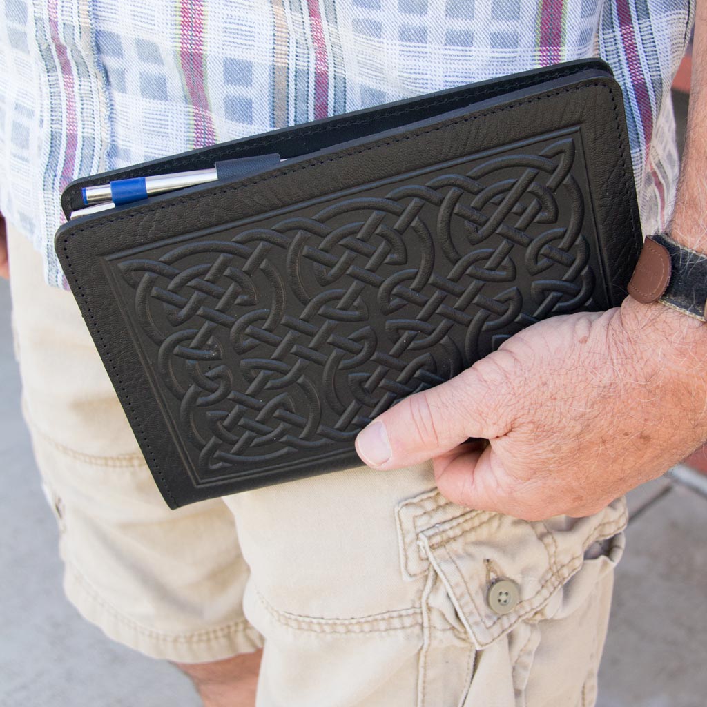 Leather Portfolio with Notepad, Pockets an Pen Holder, Modeled