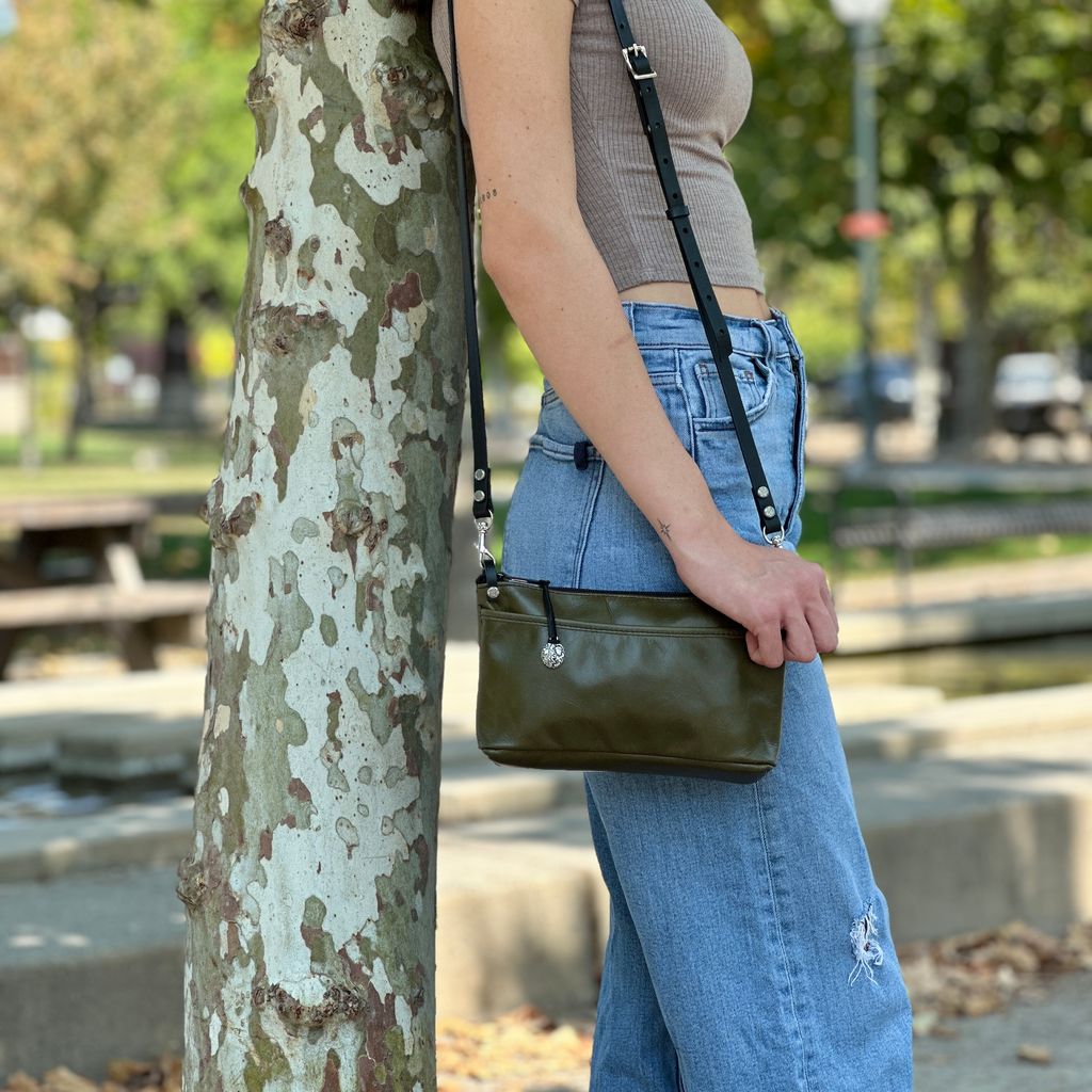 Oberon Design Leather Women&#39;s Crossbody Convertible Wristlet Handbag, Evergreen, Model