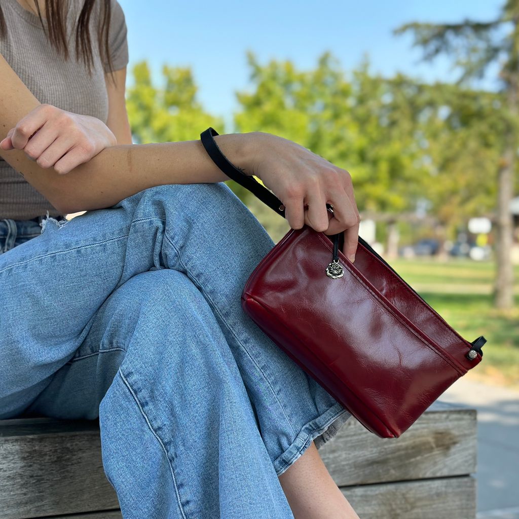 Oberon Design Leather Women's Crossbody Convertible Wristlet Handbag, Evergreen