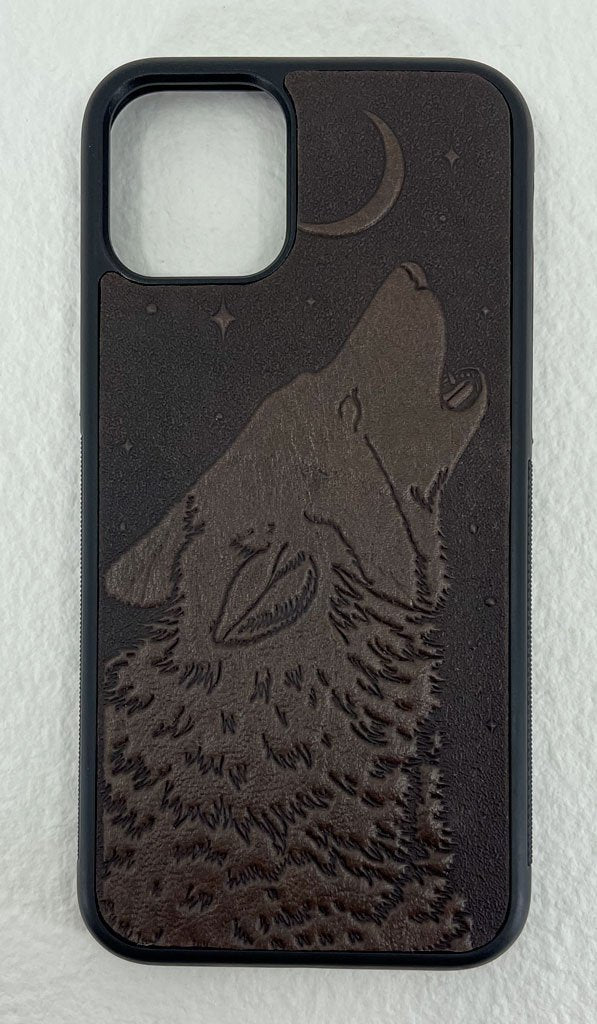 SECOND | iPhone 11 Pro Case | Singing Wolf in Chocolate