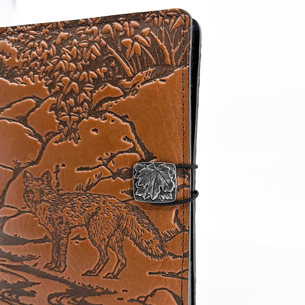 Oberon Design Mr. Fox genuine leather cover, case, accessory for Kindle e-readers, Detail